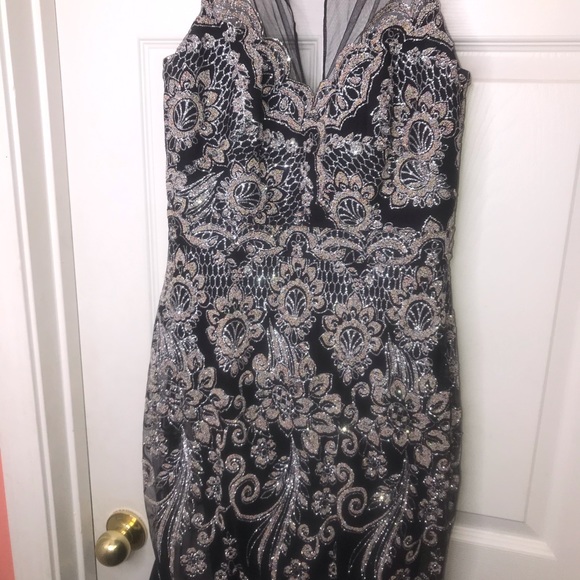 Badgley Mischka Beautiful Gown Dress Women’s - Picture 2 of 10